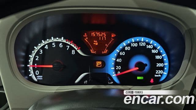 Nissan 큐브 Z12, 2011 8