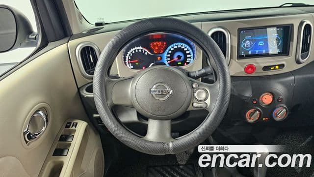 Nissan 큐브 Z12, 2011 13