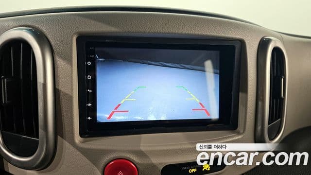 Nissan 큐브 Z12, 2011 15