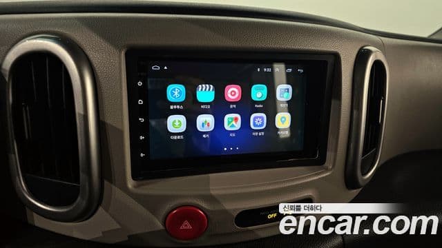 Nissan 큐브 Z12, 2011 16