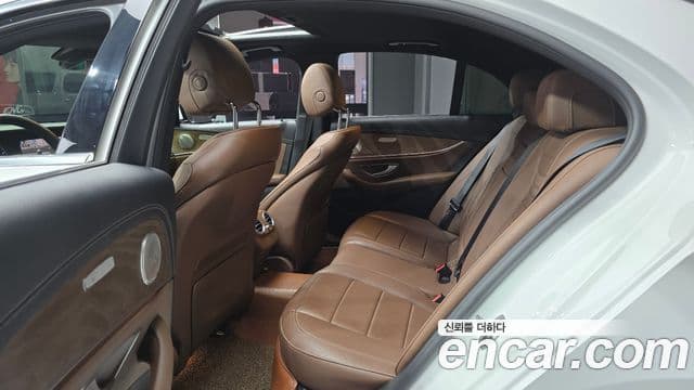 Mercedes-Benz E-класс W213 Exclusive, 2022 12