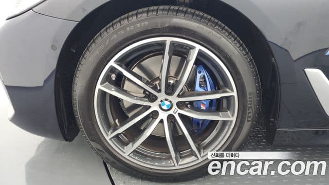 BMW 5시리즈 (G30) 523d M Sport, 2023 все фото