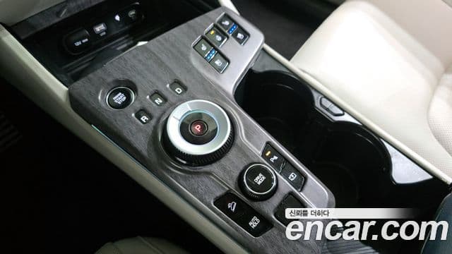 Kia Sportage 5세대 гибрид Signature 2WD, 2023 9