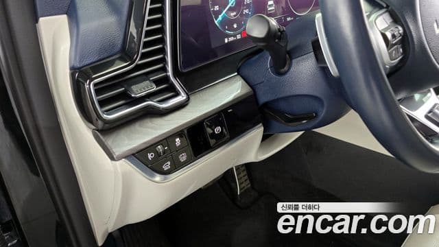 Kia Sportage 5세대 гибрид Signature 2WD, 2023 17