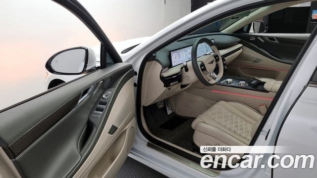 Genesis G80 (RG3) бензин 2.5 турбо AWD, 2026 11