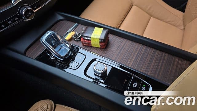 Volvo XC60 2세대 B5 Inscription, 2022 9