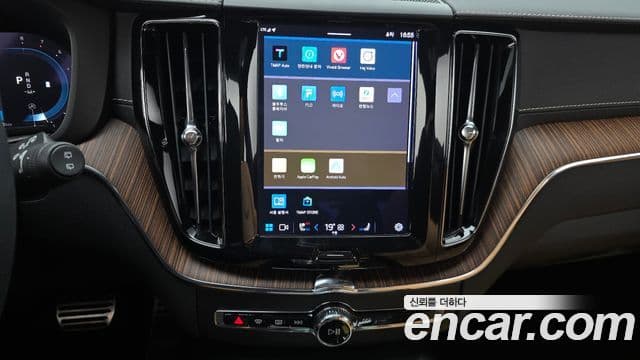 Volvo XC60 2세대 B5 Inscription, 2022 14