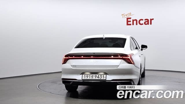 Kia K8 Trendy(арендный автомобиль), 2022 4