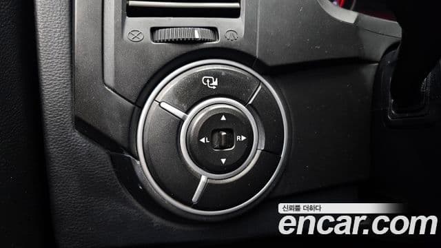 KG모빌리티(SsangYong) Korando Sport Club, 2013 18