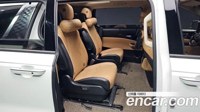 Kia Carnival 4세대 Signature, 2021 11