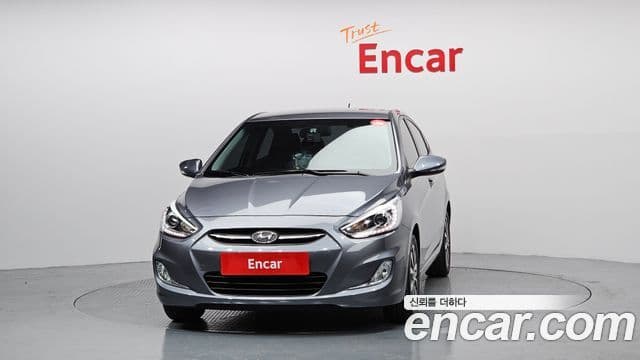 Hyundai Accent(новый кузов / новое поколение) Modern, 2015 3
