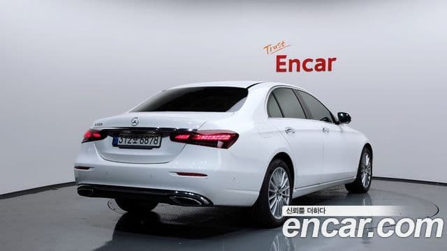Mercedes-Benz E-класс W213 Exclusive, 2022 2