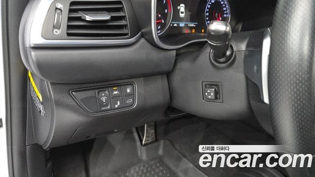 Genesis G70 Sport пакет, 2018 17