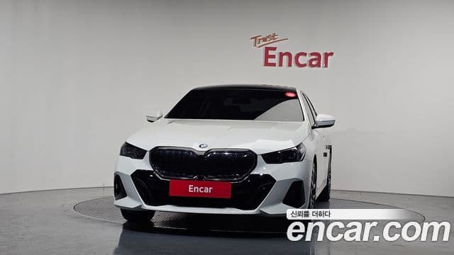 BMW 5시리즈 (G60) 520i M Sport, 2024 3