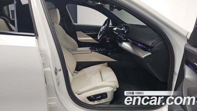 BMW 5시리즈 (G60) 520i M Sport, 2024 11
