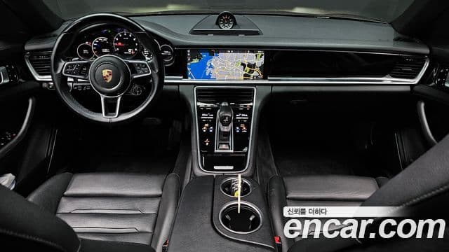 Porsche Panamera (971), 2020 7