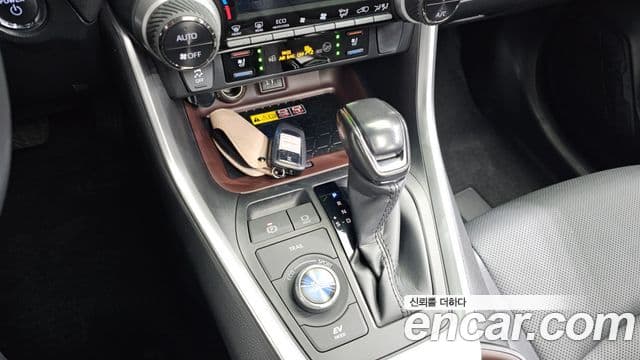 Toyota RAV4 5세대 2.5 4WD гибрид LTD, 2023 9