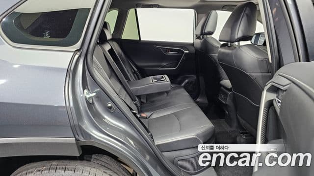 Toyota RAV4 5세대 2.5 4WD гибрид LTD, 2023 12