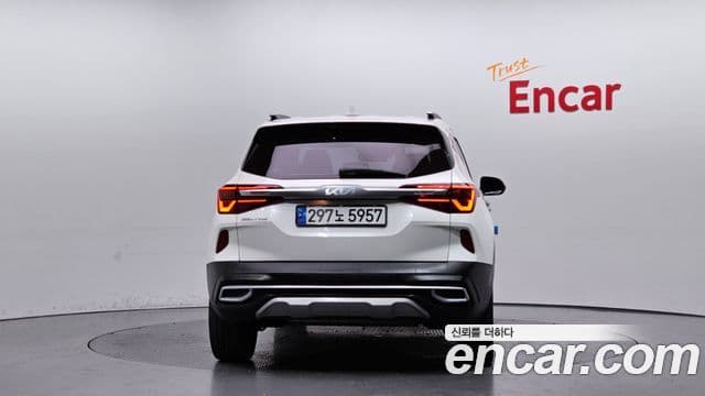 Kia Seltos Signature, 2023 4