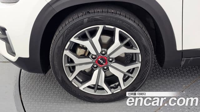 Kia Seltos Signature, 2023 все фото