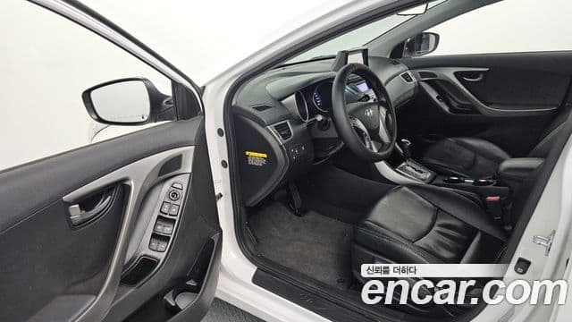 Hyundai Avante MD M16 GDI Smart, 2013 10