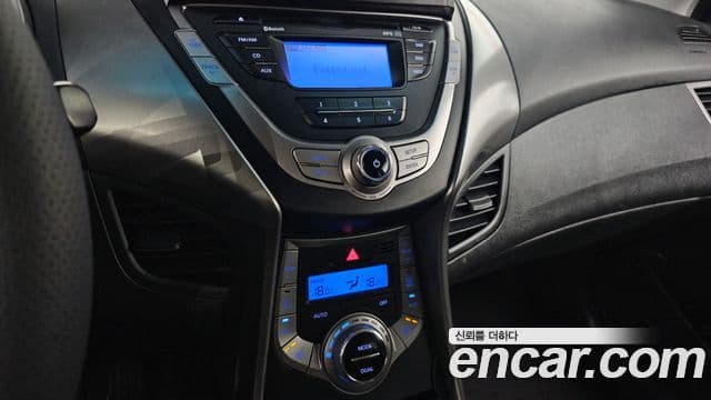 Hyundai Avante MD M16 GDI Smart, 2013 20