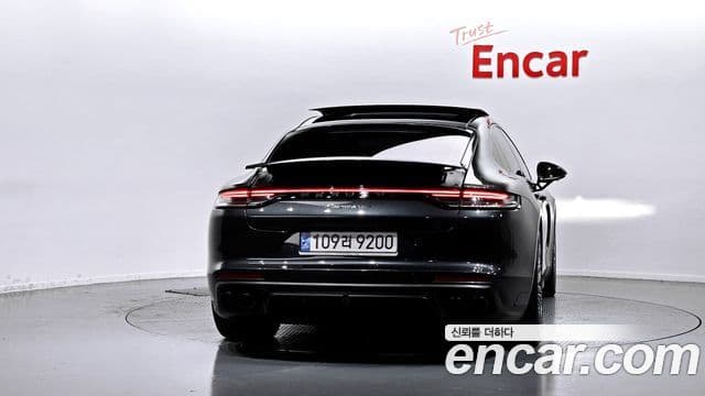 Porsche Panamera (971), 2021 4