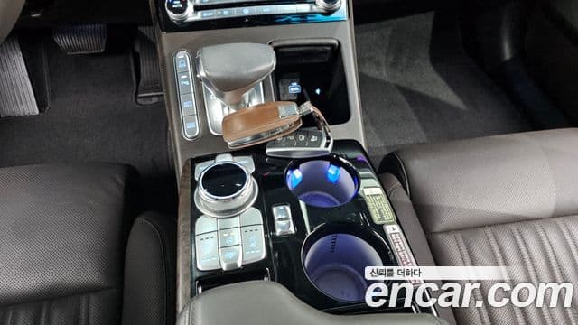 Genesis G90 Prestige, 2019 9