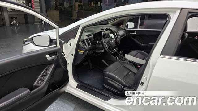 Kia The / новый New K3 Style, 2017 11