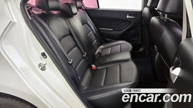 Kia The / новый New K3 Style, 2017 12