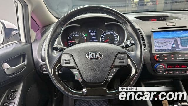 Kia The / новый New K3 Style, 2017 13