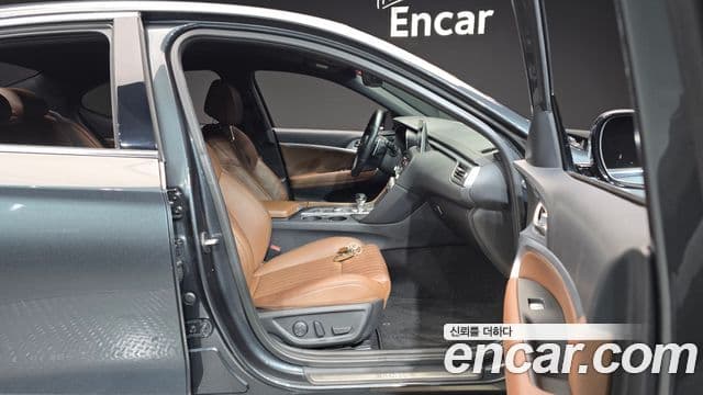 Genesis G70 Elite, 2019 10