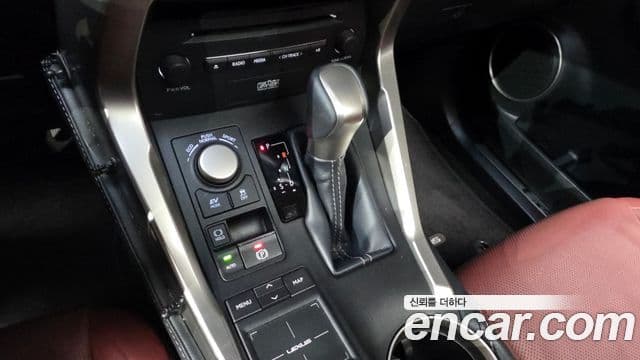 Lexus NX300h Executive, 2015 9