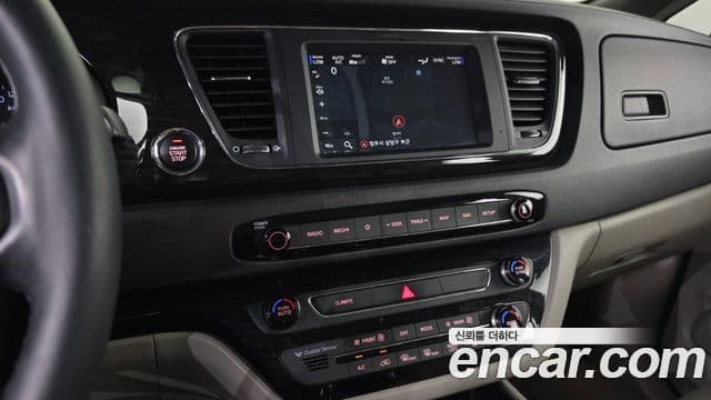 Kia The / новый New Carnival Special, 2019 12