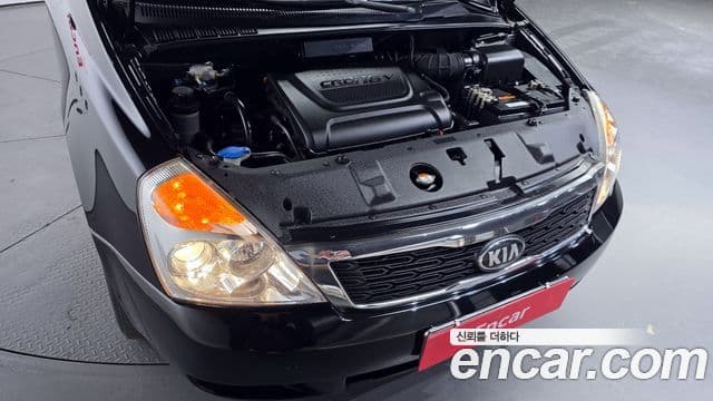 Kia Carnival R President, 2013 6