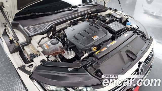 Volkswagen 아테온 2.0 TDI R-LINE 4모션, 2022 6