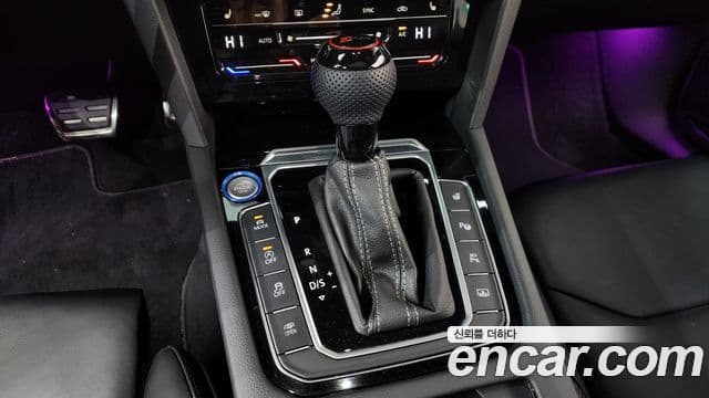 Volkswagen 아테온 2.0 TDI R-LINE 4모션, 2022 9