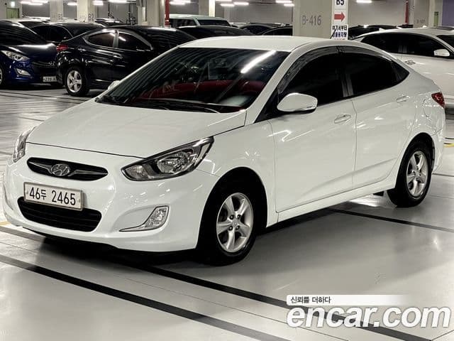 Hyundai Accent(новый кузов / новое поколение) Premier, 2011 1