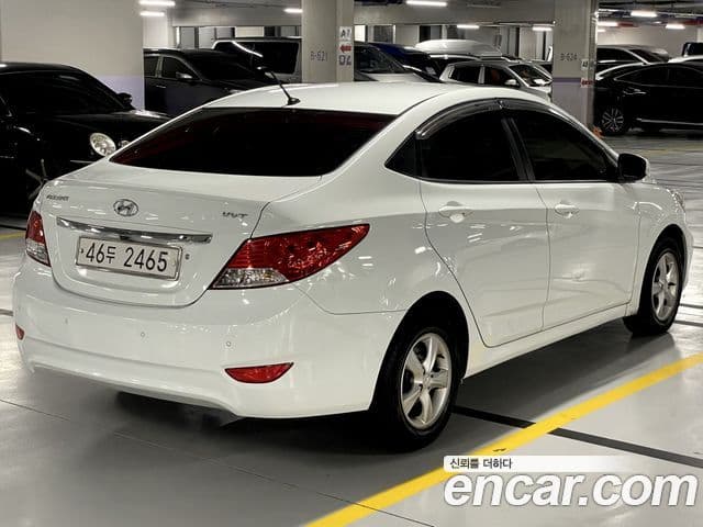 Hyundai Accent(новый кузов / новое поколение) Premier, 2011 7