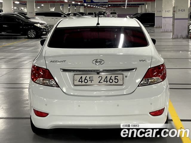 Hyundai Accent(новый кузов / новое поколение) Premier, 2011 8