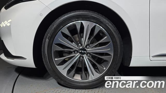 Kia K8 гибрид Signature, 2022 все фото