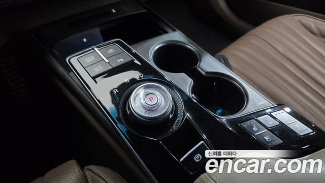 Kia K8 гибрид Signature, 2022 9