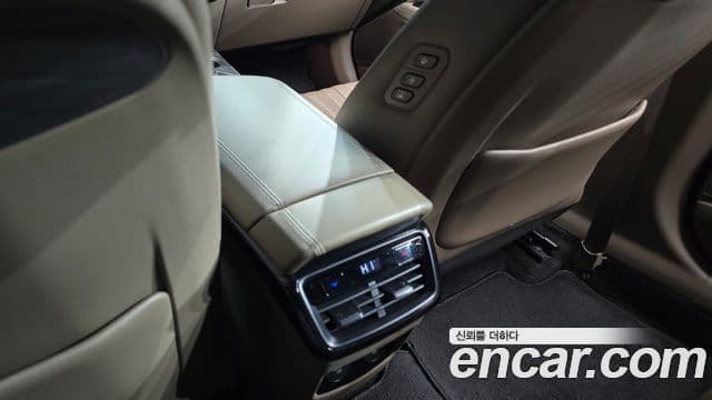 Kia K8 гибрид Signature, 2022 16