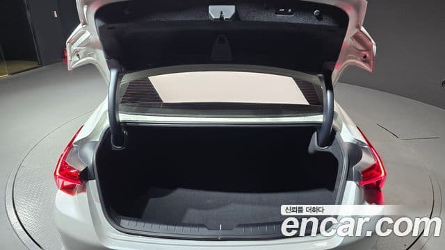 Kia K8 гибрид Signature, 2022 20