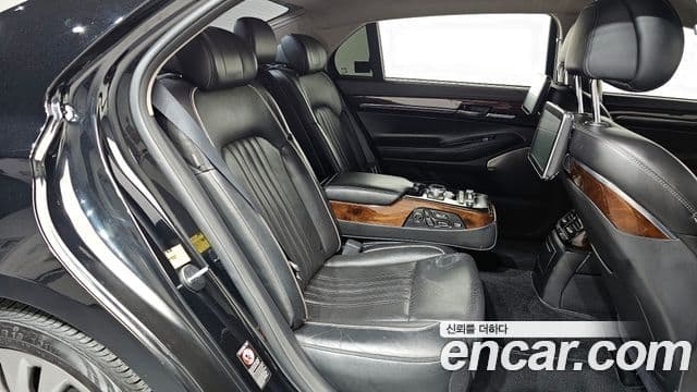 Genesis EQ900 Prestige, 2017 12