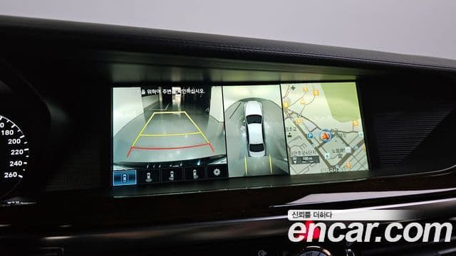 Genesis EQ900 Prestige, 2017 15