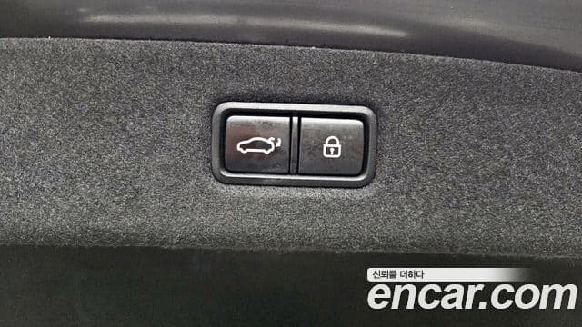 Genesis EQ900 Prestige, 2017 20