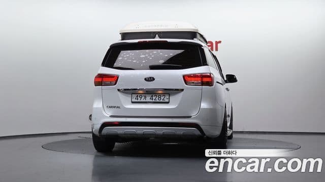 Kia All New Carnival Luxury, 2018 4