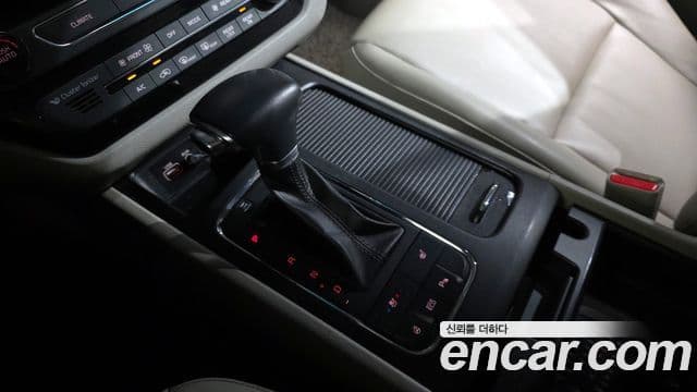 Kia All New Carnival Luxury, 2018 9