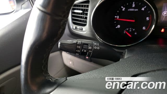 Kia All New Carnival Luxury, 2018 16